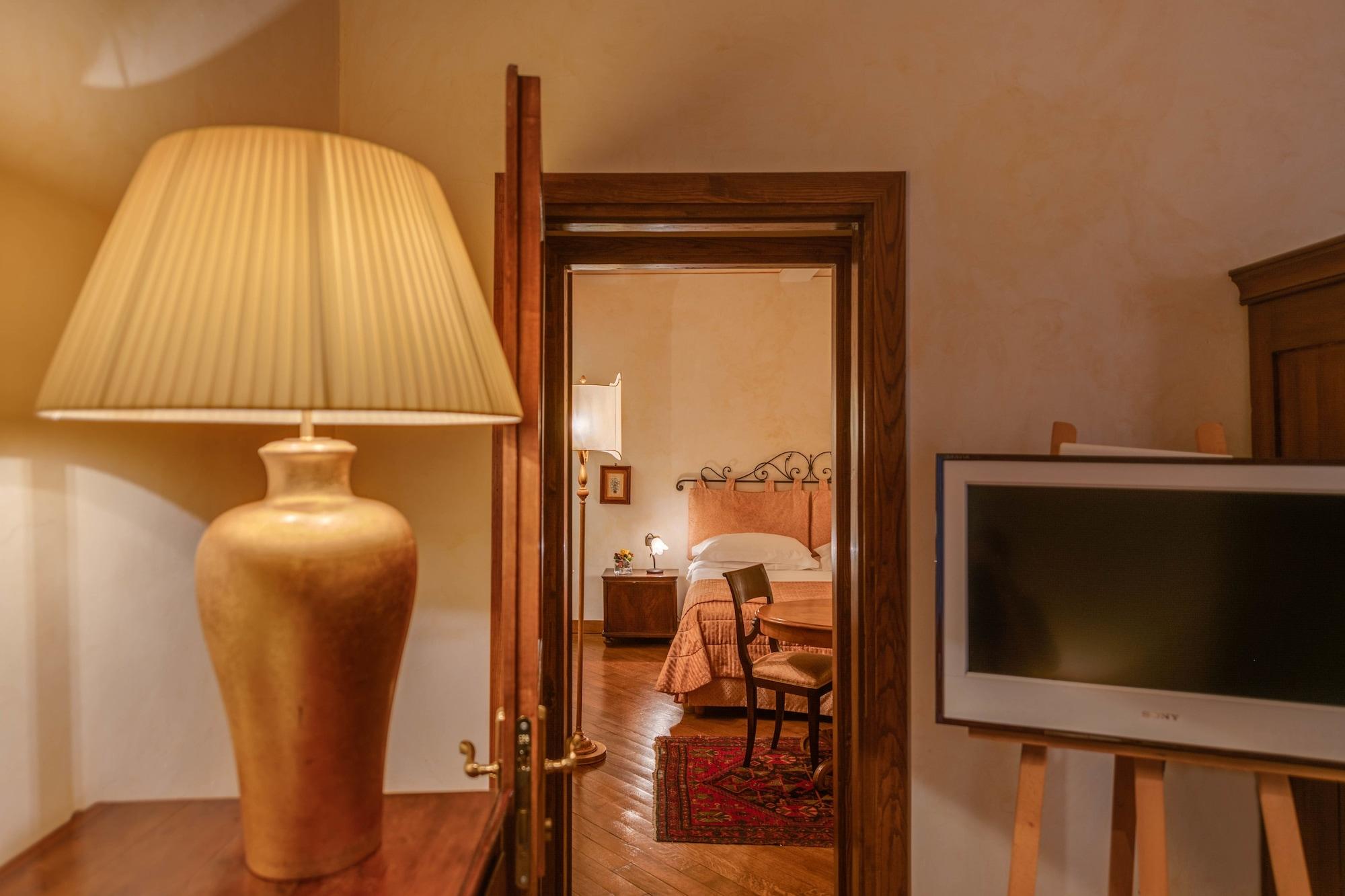 Residenza D'epoca In Piazza Della Signoria Bed and breakfast 2*